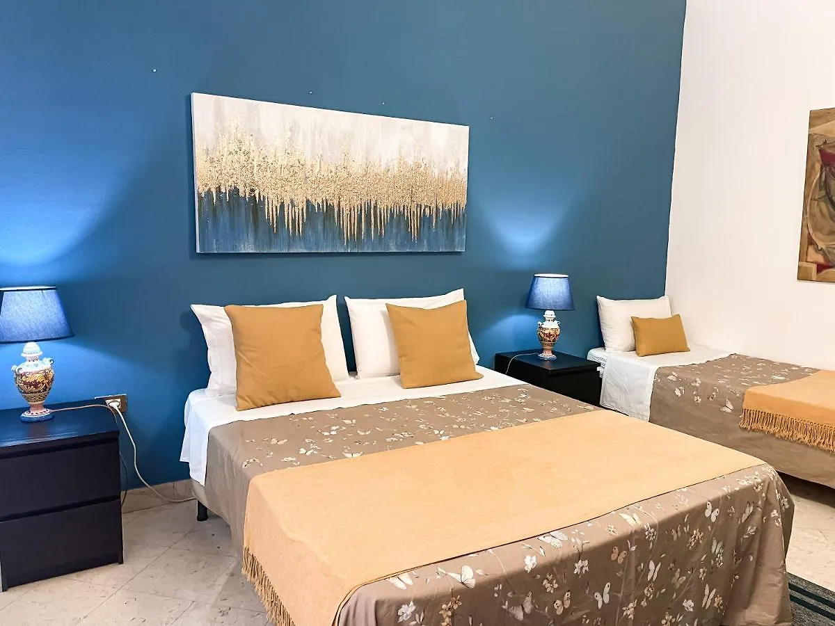 *** Alojamento de Acomodação e Pequeno-almoço Al Politeama Rooms B&B Palermo Itália