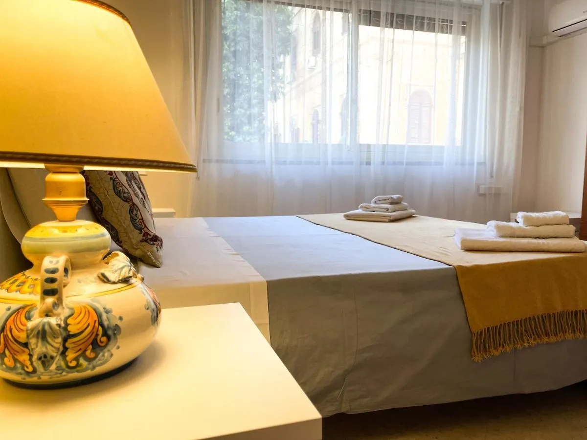 Al Politeama Rooms B&B Palermo Alojamento de Acomodação e Pequeno-almoço
