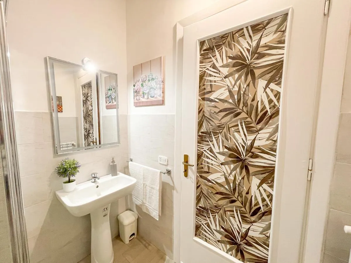 *** Alojamento de Acomodação e Pequeno-almoço Al Politeama Rooms B&B Palermo Itália