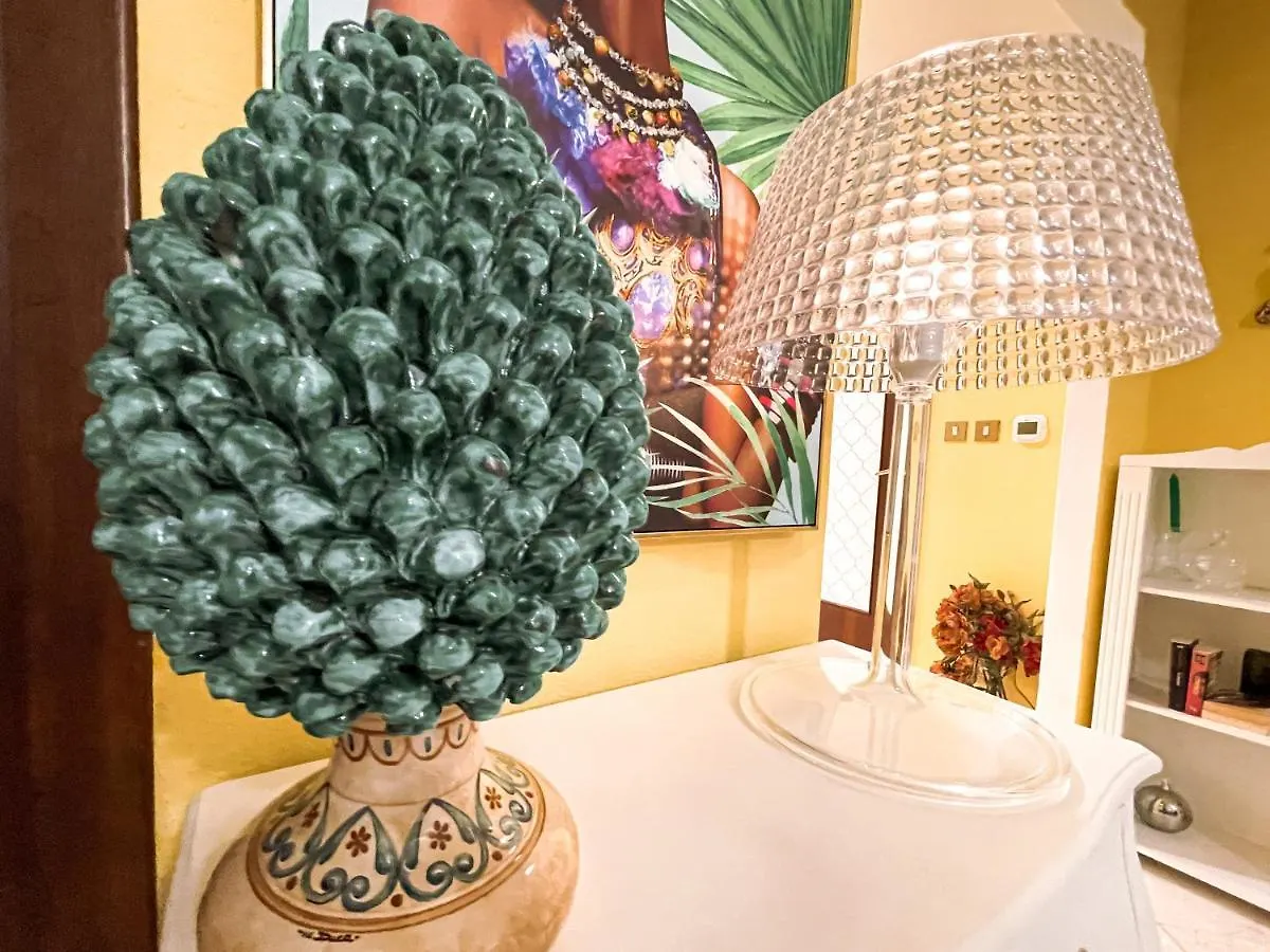 *** Alojamento de Acomodação e Pequeno-almoço Al Politeama Rooms B&B Palermo Itália