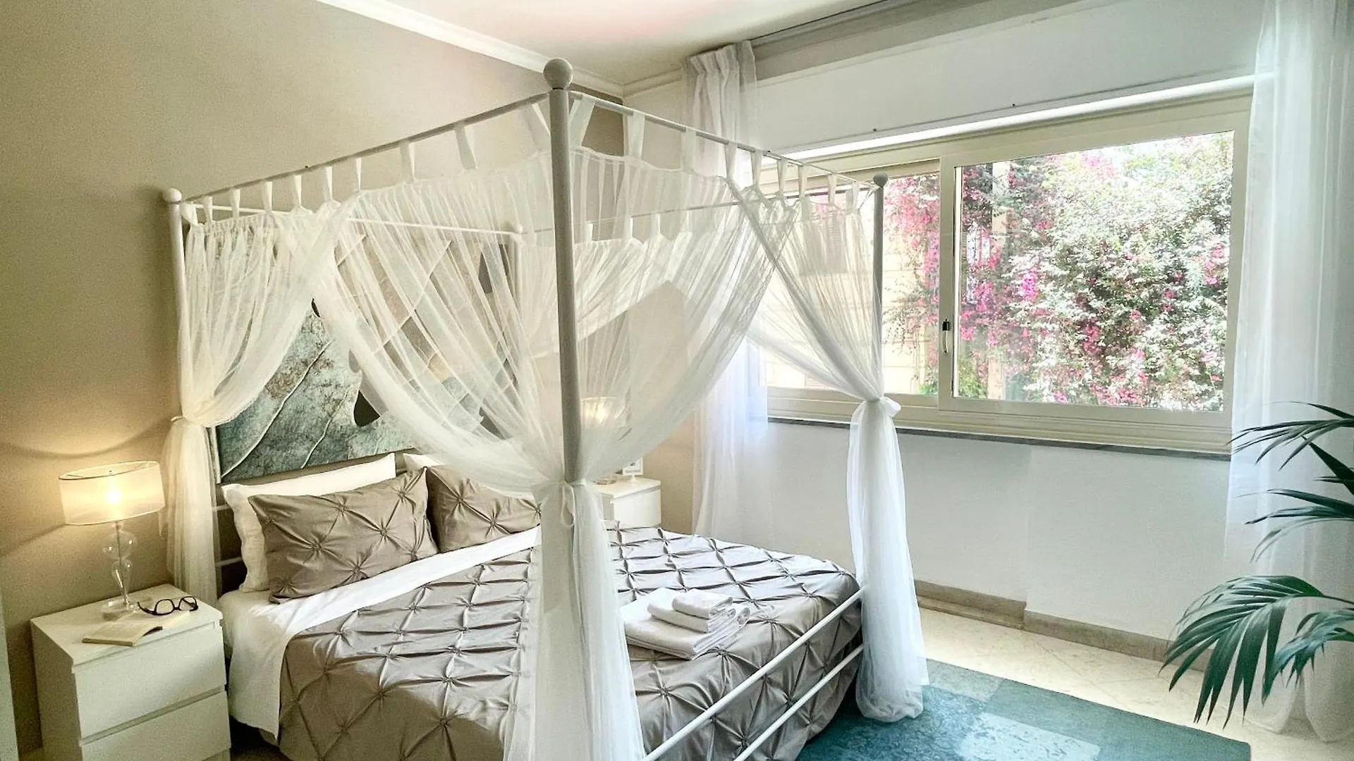 Al Politeama Rooms B&B Palermo Alojamento de Acomodação e Pequeno-almoço
